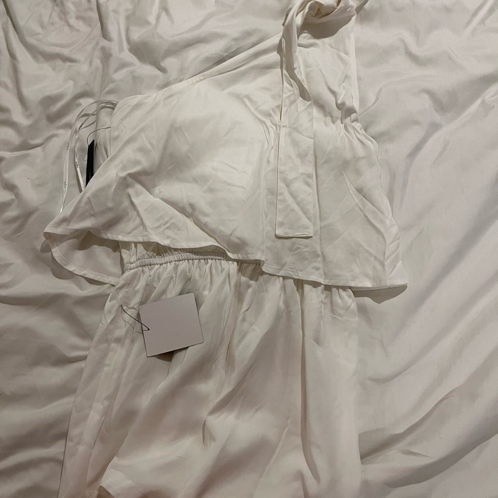 Lulu’s White One Shoulder Romper - Picture 6 of 6